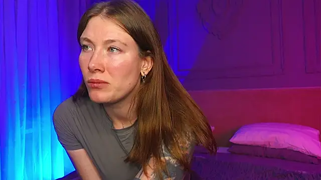 Snapshot of Liv_Fay chatting on October 7, 6:01 pm Liv Fay online show from October 7, 6:01 pm