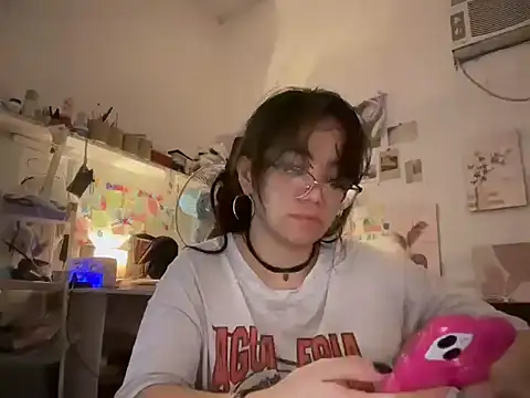 Pinkyrose111 online show from September 12, 10:13 am