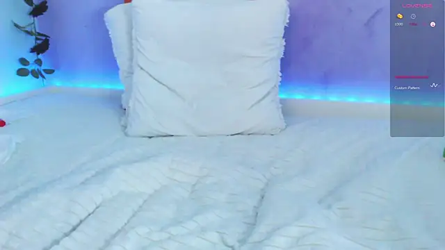 Snapshot of Scarlettsrorm chatting on October 3, 5:23 am Scarlettsrorm online show from October 3, 5:23 am