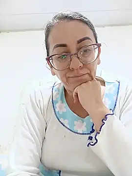 miss hanna07 online show from June 22, 11:24 pm