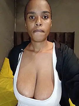 SexySlenderLexy online show from June 4, 7:13 am