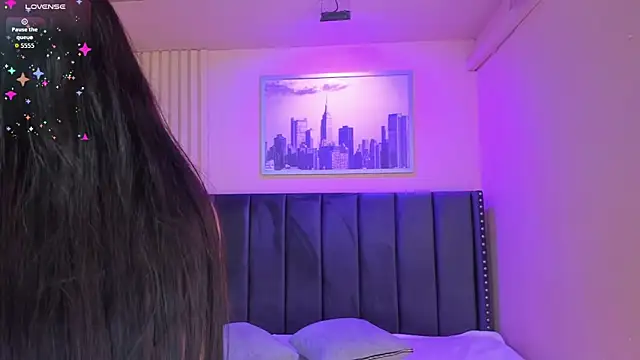 diosa cristal online show from July 7, 4:15 am