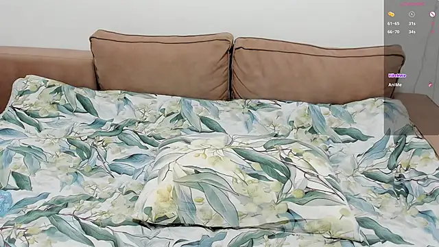 1lindsey1 online show from April 11, 6:08 am