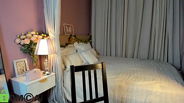 Snapshot of Dearly_Emily chatting on October 17, 5:16 pm Dearly Emily online show from October 17, 5:16 pm