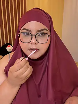  Shara Handal  online show from November 2, 10:18 am