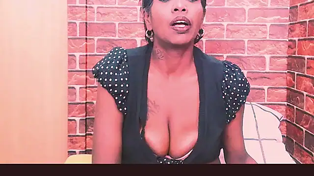 Fuckable Nasty MILF online show from June 15, 8:25 am
