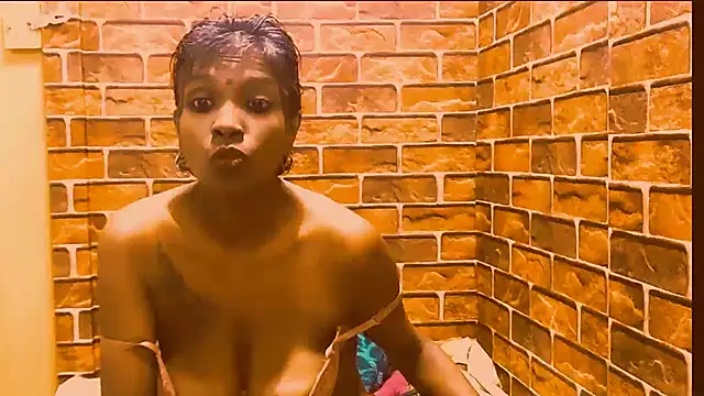 Fuckable Nasty MILF online show from June 2, 7:48 pm
