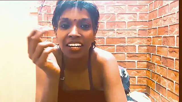 Fuckable Nasty MILF online show from June 10, 4:49 pm