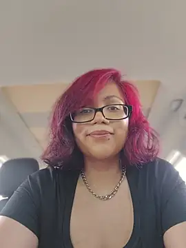 Kateofspades online show from July 28, 4:39 pm