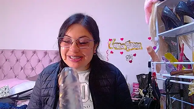 lanaqueen699 online show from July 6, 12:21 pm