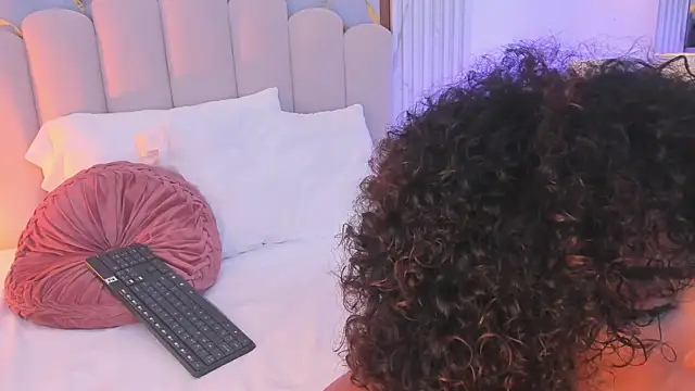 OSHUN  online show from September 16, 12:57 pm