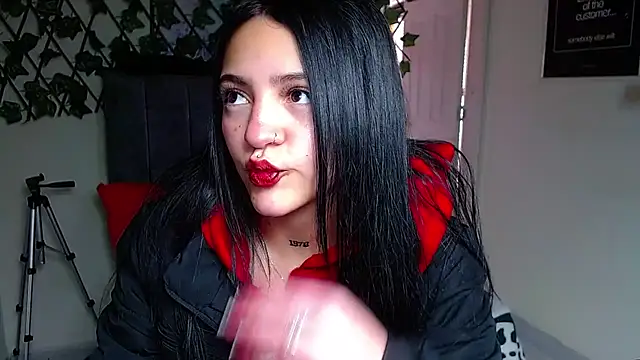 Violettasquirt online show from June 25, 1:35 pm