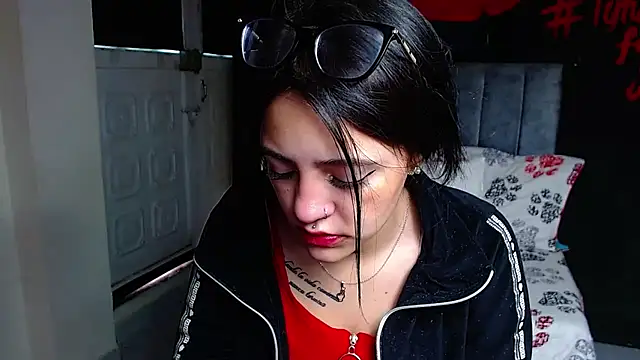 Violettasquirt online show from April 1, 1:41 pm