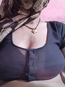 Poojashrma33 online show from July 17, 9:46 am