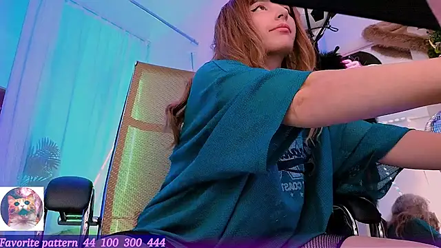 Toxic Ellies online show from July 16, 1:59 pm