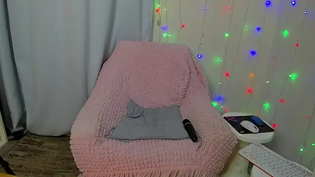 KateCrystal7 online show from March 4, 11:50 am