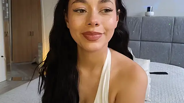 Soffimoon  online show from April 27, 8:06 pm