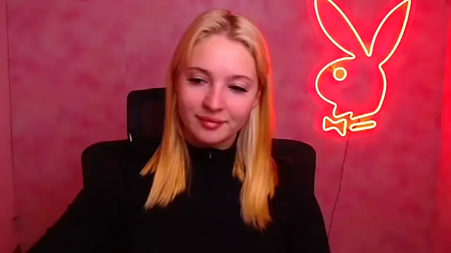 Snapshot of Milka_kiss_ chatting on October 4, 11:38 am Milka kiss online show from October 4, 11:38 am