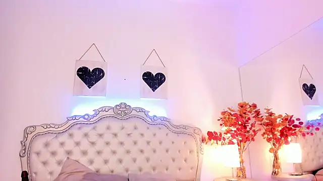 NiaColusi online show from September 20, 7:56 pm