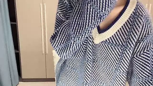 Q-ing online show from November 8, 1:16 pm