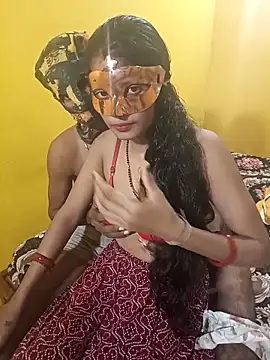 Snapshot of Karisma-sexy-couple chatting on September 21, 8:35 am Karisma-sexy-couple online show from September 21, 8:35 am