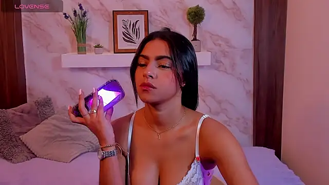 AmyBarton02 online show from December 1, 4:42 pm