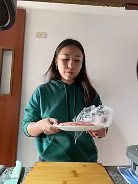 Aimilayne online show from February 8, 8:23 pm