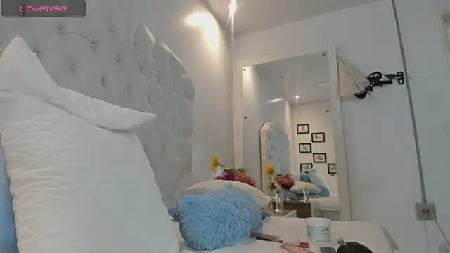 brithany rousee online show from November 12, 2:26 pm