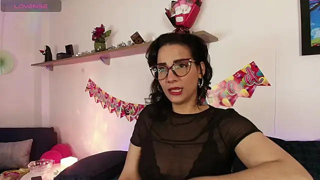 Snapshot of Elliee_ chatting on September 15, 2:58 pm Elliee online show from September 15, 2:58 pm