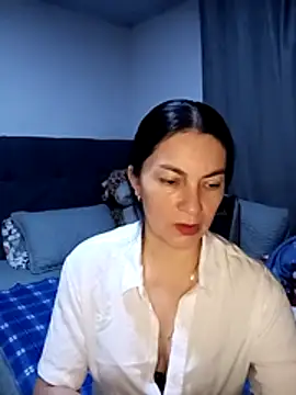 renata hot1 online show from July 12, 2:01 am