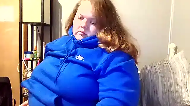 Snapshot of _GodessIsabella_97 chatting on October 20, 11:24 am GodessIsabella 97 online show from October 20, 11:24 am