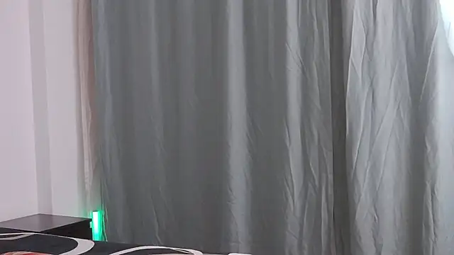 Snapshot of Nobodyforever chatting on October 3, 8:36 pm Nobodyforever online show from October 3, 8:36 pm