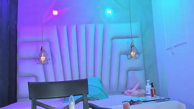 AngelaaCute  online show from April 15, 12:39 pm