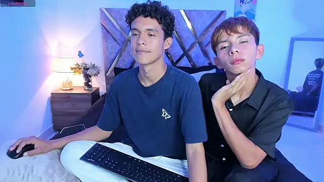 nickolas moon online show from November 13, 6:18 pm