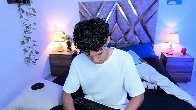 nickolas moon online show from October 3, 10:04 pm