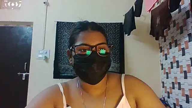 Hotmilfxox online show from July 11, 8:58 am