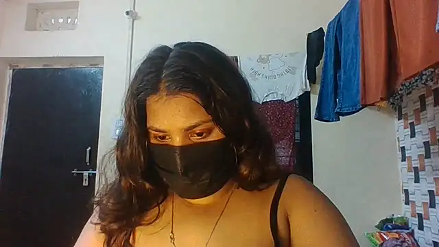 Hotmilfxox online show from July 3, 8:20 am