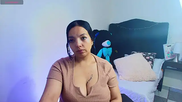 loren tits24 online show from June 9, 8:41 pm