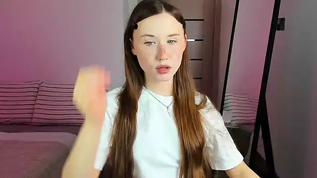 Snapshot of Stella_Sunny chatting on October 9, 6:01 pm Stella Sunny online show from October 9, 6:01 pm