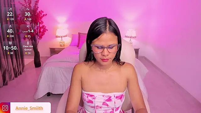 anniie smith online show from November 12, 3:21 pm