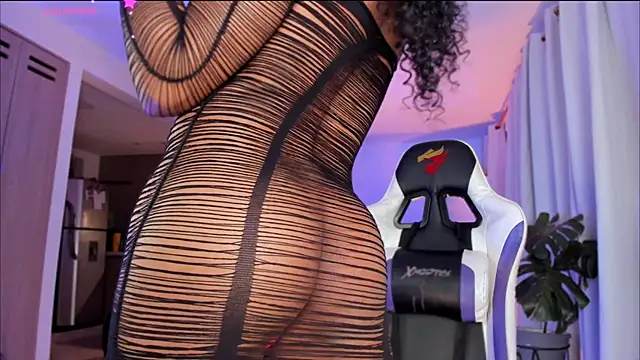  Miss Anna  online show from April 12, 9:34 am