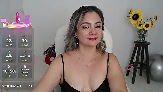 Ghada milf online show from November 11, 7:33 pm