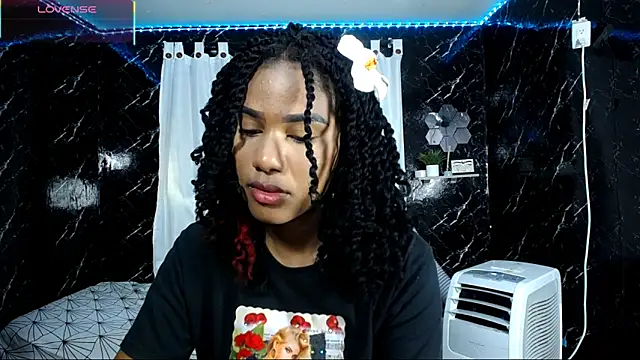 Snapshot of Hillary_queen chatting on September 24, 12:48 pm Hillary queen online show from September 24, 12:48 pm