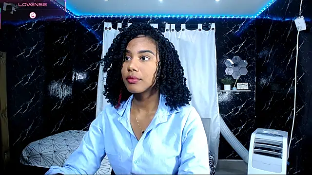 Snapshot of Hillary_queen chatting on September 12, 12:34 pm Hillary queen online show from September 12, 12:34 pm