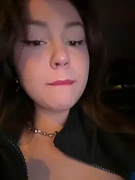 Snapshot of Peachy_Dream chatting on September 12, 6:04 pm Peachy Dream online show from September 12, 6:04 pm