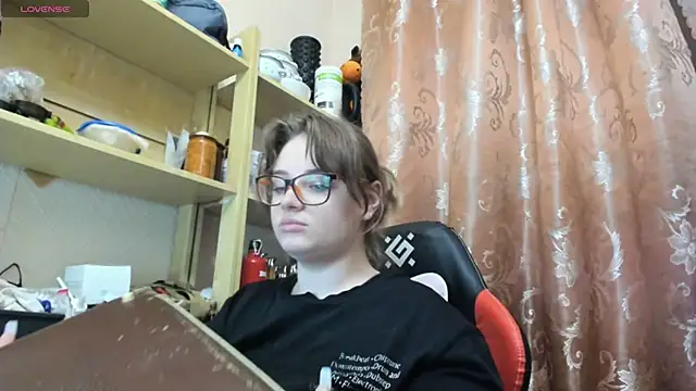 Seductive She Wolf online show from March 26, 6:20 pm