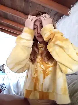 Viudanegraa online show from April 10, 12:55 pm