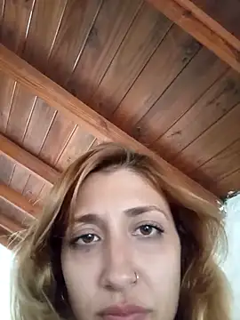 Viudanegraa online show from April 1, 1:41 pm