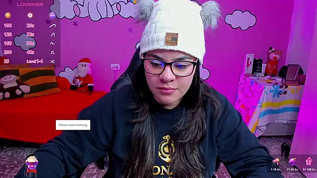 Sharon hils online show from December 5, 11:33 am