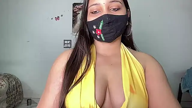 Varnika aarora online show from December 5, 4:12 am